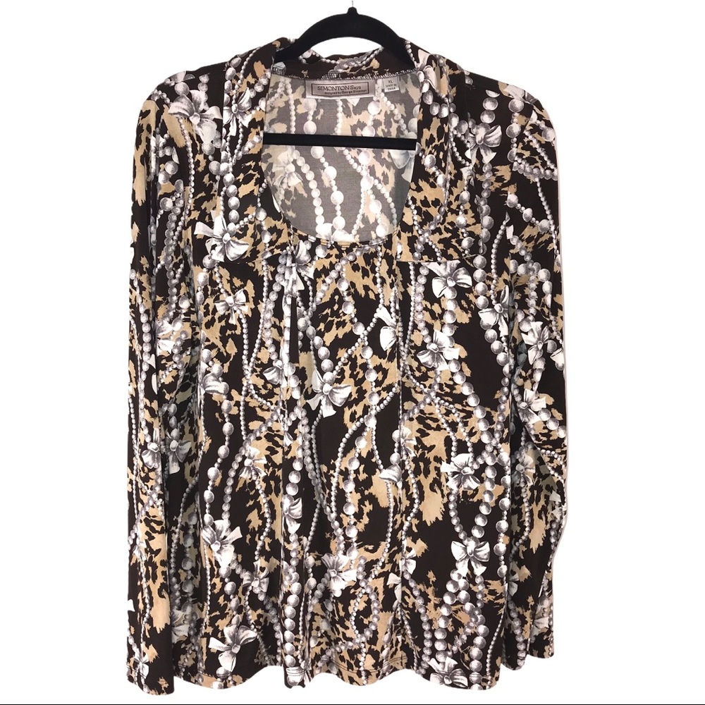 Ribbon and Pearls Print Top by Simonton Says